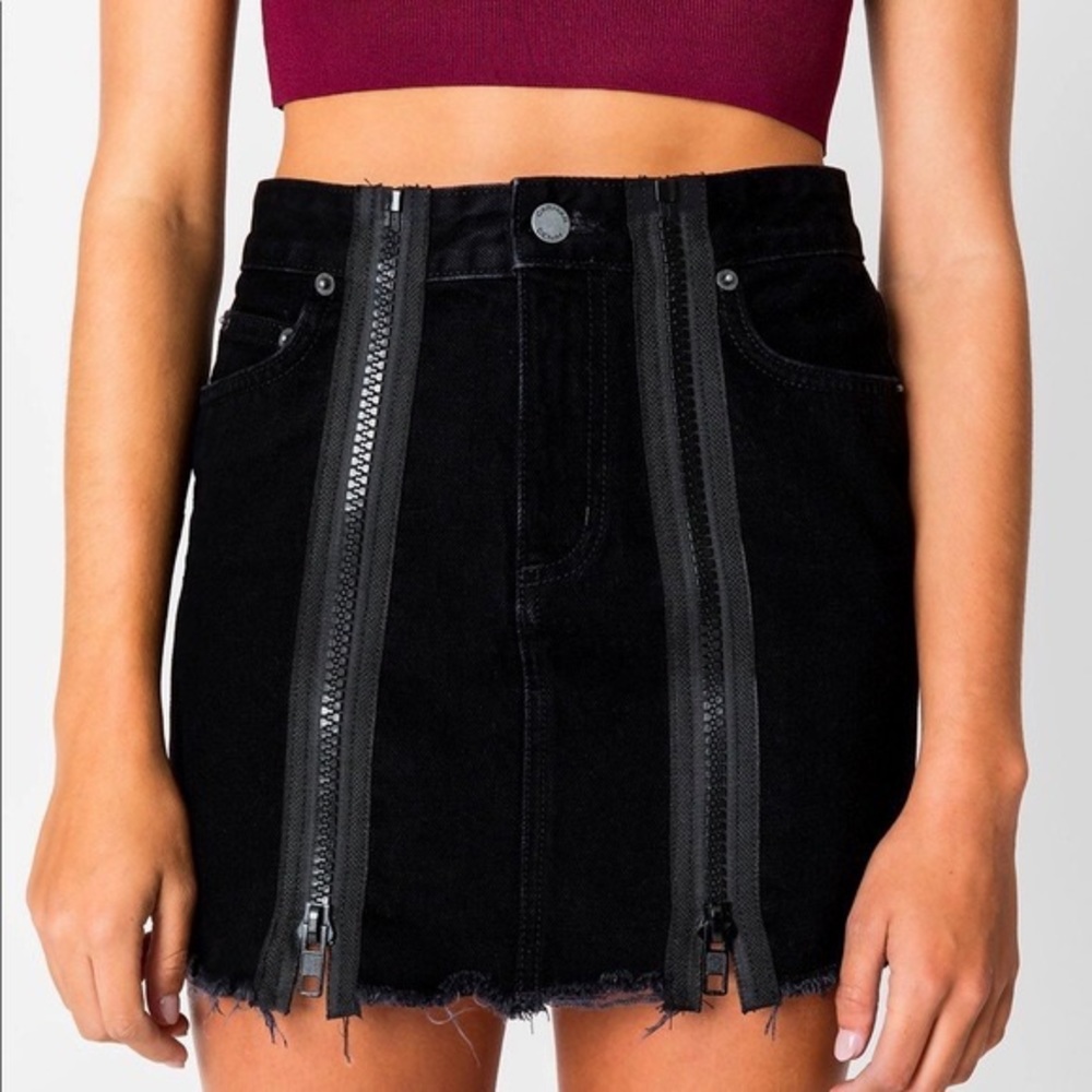 Carmar Denim/LF Double Zip Up Black Skirt